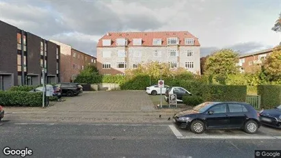 Lejligheder til salg i Charlottenlund - Foto fra Google Street View