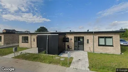 Lejligheder til leje i Kjellerup - Foto fra Google Street View Lejligheder til leje i Kjellerup - Foto fra Google Street View