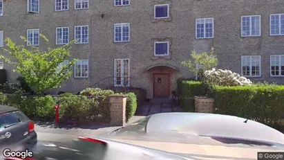 Lejligheder til salg i Hellerup - Foto fra Google Street View Lejligheder til salg i Hellerup - Foto fra Google Street View
