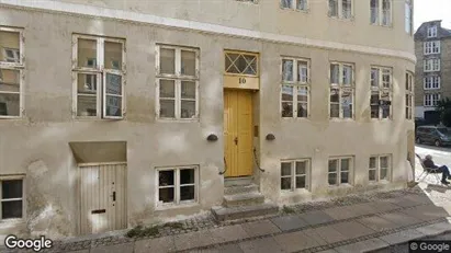 Lejligheder til salg i København K - Foto fra Google Street View Lejligheder til salg i København K - Foto fra Google Street View