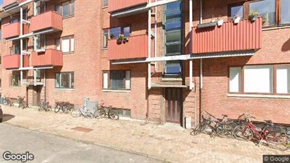 Lejligheder til leje i Odense C - Foto fra Google Street View Lejligheder til leje i Odense C - Foto fra Google Street View