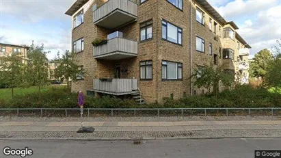 Lejligheder til salg i Hellerup - Foto fra Google Street View Lejligheder til salg i Hellerup - Foto fra Google Street View