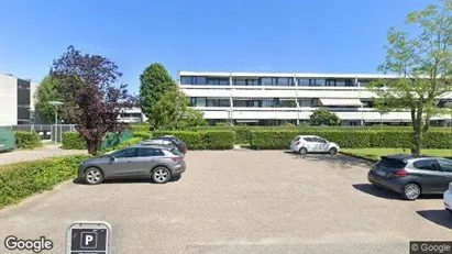 Lejligheder til salg i Solrød Strand - Foto fra Google Street View Lejligheder til salg i Solrød Strand - Foto fra Google Street View