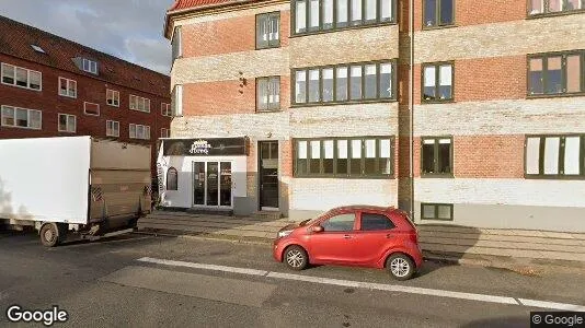 Lejligheder til salg i Charlottenlund - Foto fra Google Street View