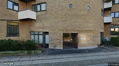 Andelsboliger til salg i Charlottenlund - Foto fra Google Street View