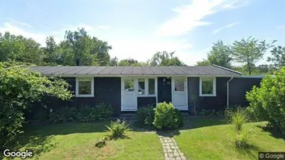 Lejligheder til salg i Dronningmølle - Foto fra Google Street View