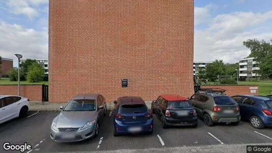 Lejligheder til salg i Humlebæk - Foto fra Google Street View