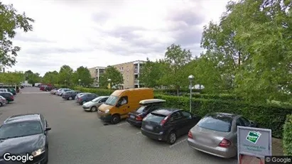 Lejligheder til salg i Charlottenlund - Foto fra Google Street View