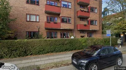 Lejligheder til salg i Charlottenlund - Foto fra Google Street View
