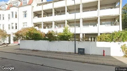 Lejligheder til salg i Charlottenlund - Foto fra Google Street View