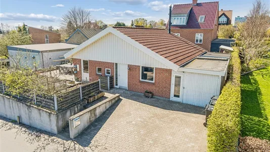 Huse i Århus V - billede 1