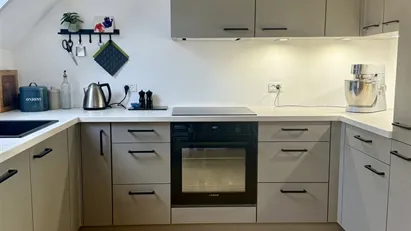 Velindrettet 4 værelses andelsbolig tæt på station