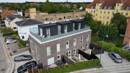 Lejligheder i Hellerup - billede 1